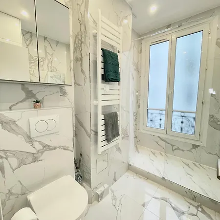 Paris-alesia Super 2 Pieces De 39m2 - Tres Cosy Pour 1 - 5 Personnes Totalement Refait A Neuf -entire Luxurious And Warm -paris Alesia 14eme - Proche Aeroport Paris-orly - Parc Des Expositions Porte De Versailles Free Wifi Gratu Apartament *