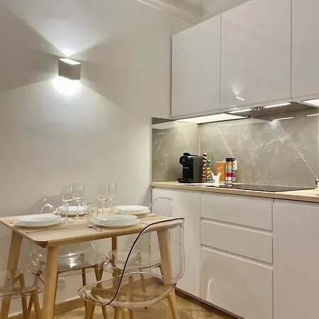 Paris-alesia Super 2 Pieces De 39m2 - Tres Cosy Pour 1 - 5 Personnes Totalement Refait A Neuf -entire Luxurious And Warm -paris Alesia 14eme - Proche Aeroport Paris-orly - Parc Des Expositions Porte De Versailles Free Wifi Gratu Paris