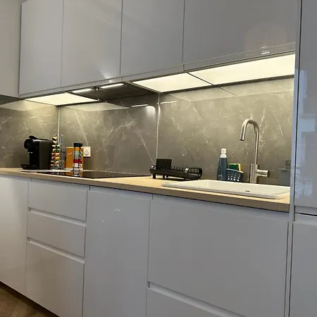 Paris-alesia Super 2 Pieces De 39m2 - Tres Cosy Pour 1 - 5 Personnes Totalement Refait A Neuf -entire Luxurious And Warm -paris Alesia 14eme - Proche Aeroport Paris-orly - Parc Des Expositions Porte De Versailles Free Wifi Gratu Apartment